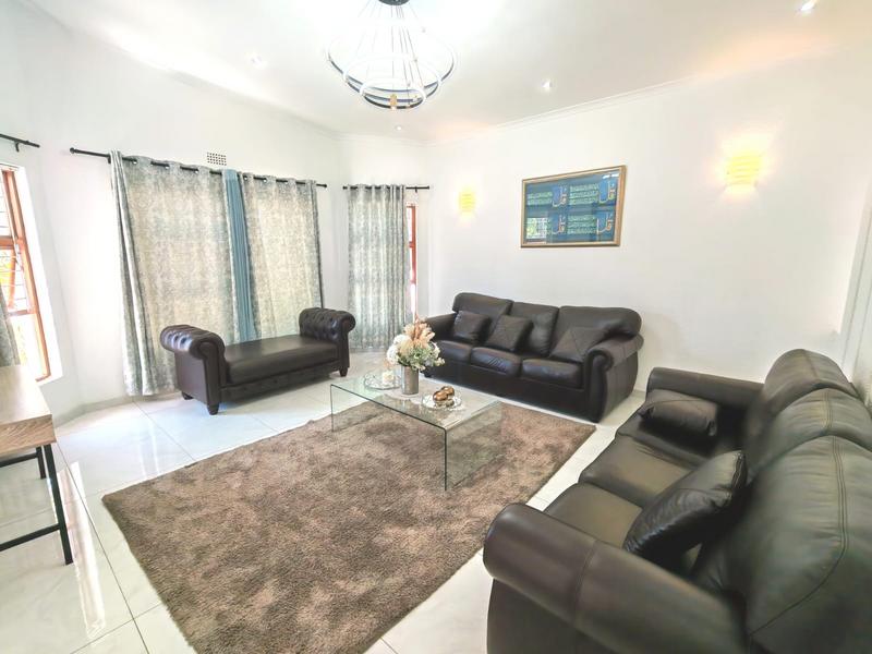 5 Bedroom Property for Sale in Welgelegen Western Cape